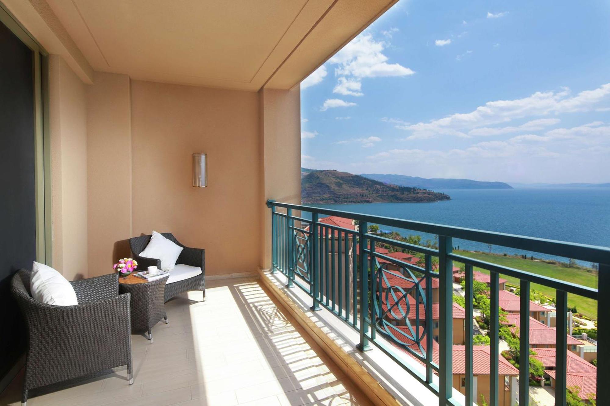 Hilton Yuxi Fuxian Lake Chengjiang  Zewnętrze zdjęcie