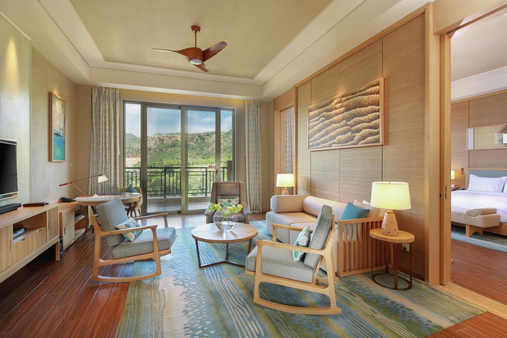 Hilton Yuxi Fuxian Lake Chengjiang  Zewnętrze zdjęcie