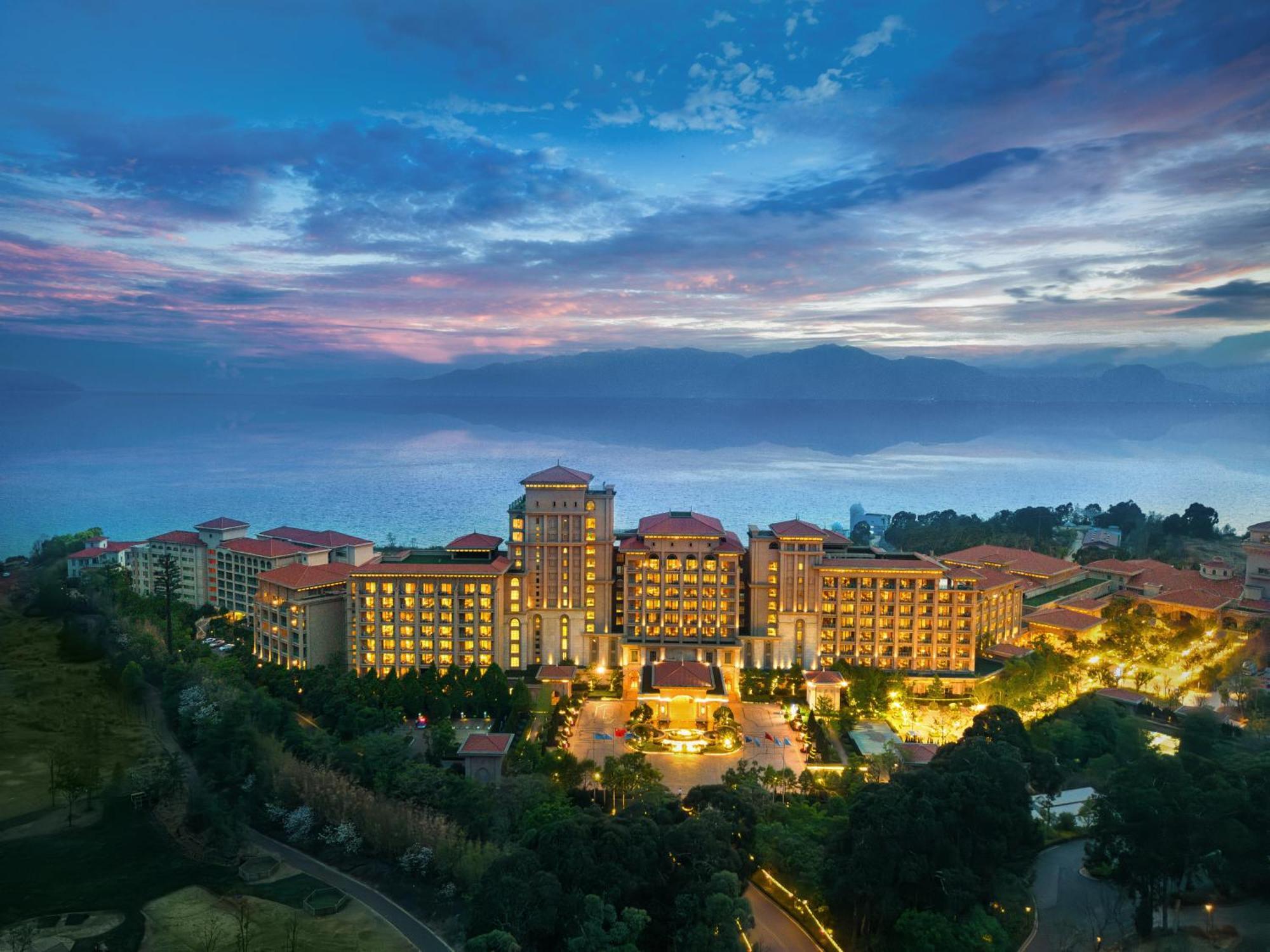 Hilton Yuxi Fuxian Lake Chengjiang  Zewnętrze zdjęcie